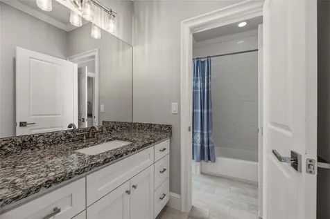 5006 Mayfair Street Bellaire TX 77401