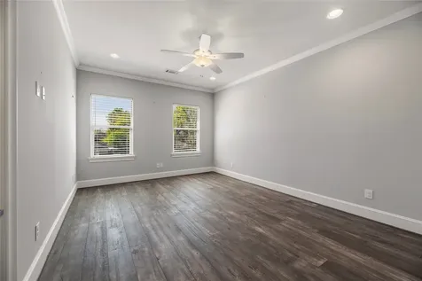 5006 Mayfair Street Bellaire TX 77401
