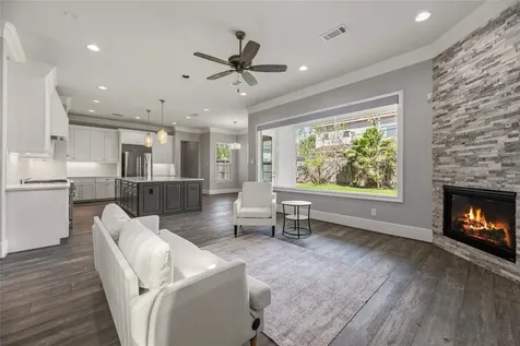 5006 Mayfair Street Bellaire TX 77401