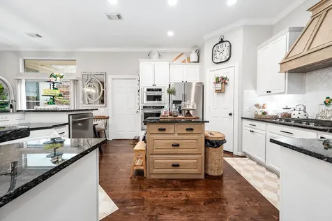 38 E Royal Mews Conroe TX 77384