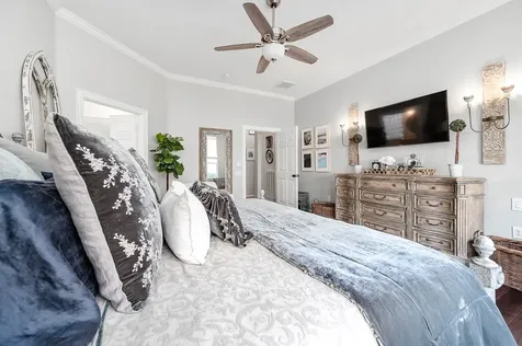 38 E Royal Mews Conroe TX 77384