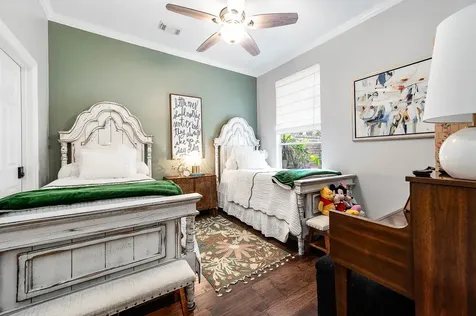 38 E Royal Mews Conroe TX 77384
