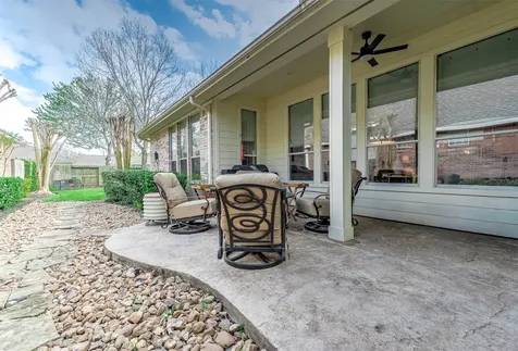 38 E Royal Mews Conroe TX 77384