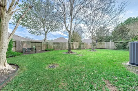 38 E Royal Mews Conroe TX 77384