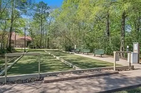 38 E Royal Mews Conroe TX 77384