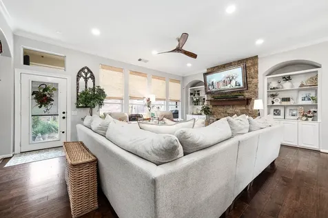 38 E Royal Mews Conroe TX 77384