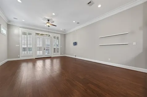 823 W 21st Street Houston TX 77008