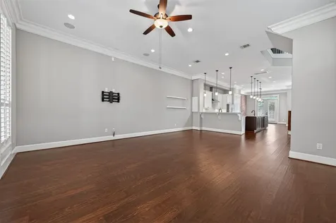 823 W 21st Street Houston TX 77008