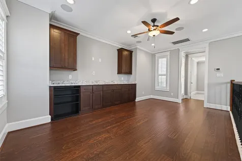 823 W 21st Street Houston TX 77008