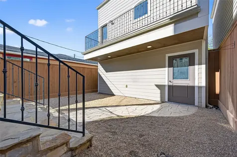 823 W 21st Street Houston TX 77008