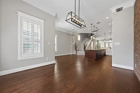 823 W 21st Street Houston TX 77008