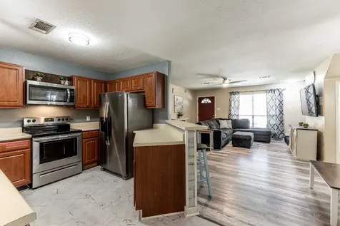 65 Cauthen Drive Huntsville TX 77320