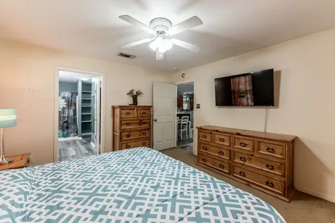 65 Cauthen Drive Huntsville TX 77320