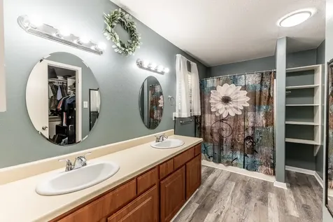 65 Cauthen Drive Huntsville TX 77320