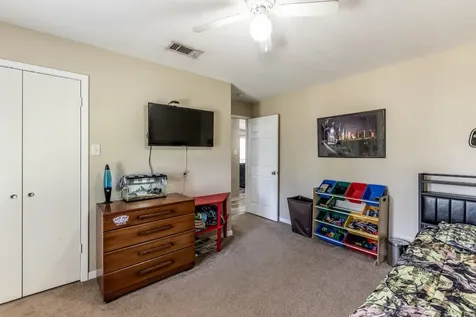 65 Cauthen Drive Huntsville TX 77320