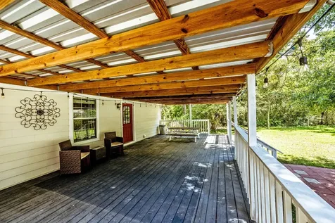 65 Cauthen Drive Huntsville TX 77320