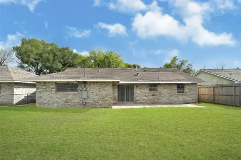 5910 Verdome Lane Houston TX 77092