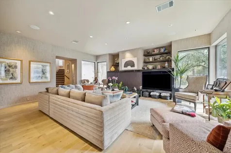 5027 Heatherglen Drive Houston TX 77096