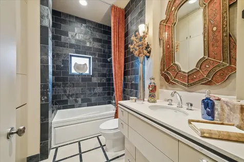 5027 Heatherglen Drive Houston TX 77096