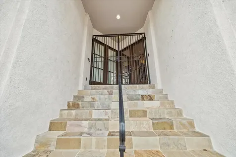 5027 Heatherglen Drive Houston TX 77096