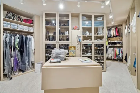 5027 Heatherglen Drive Houston TX 77096