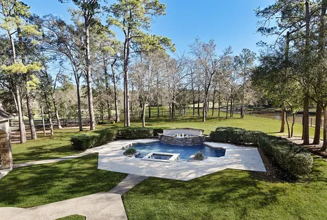 32 Palmer Woods Drive The Woodlands TX 77381