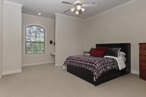 32 Palmer Woods Drive The Woodlands TX 77381