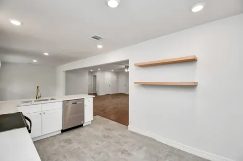 5010 Creekbend Drive Houston TX 77035