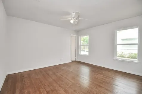 5010 Creekbend Drive Houston TX 77035