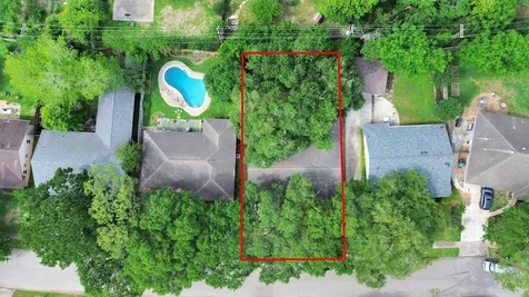 5010 Creekbend Drive Houston TX 77035