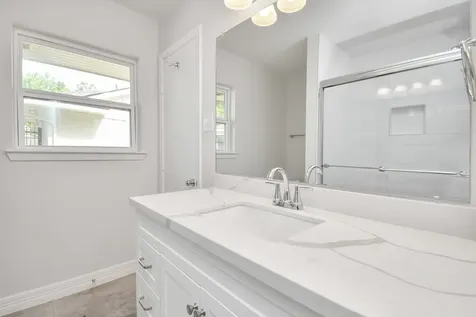 5010 Creekbend Drive Houston TX 77035