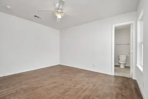 5010 Creekbend Drive Houston TX 77035
