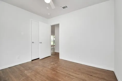 5010 Creekbend Drive Houston TX 77035