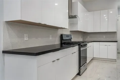 4934 Creekmont Drive Houston TX 77091