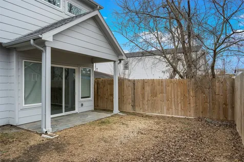 4934 Creekmont Drive Houston TX 77091