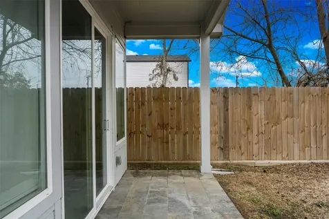 4934 Creekmont Drive Houston TX 77091