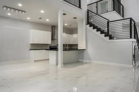 4934 Creekmont Drive Houston TX 77091