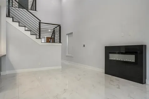 4934 Creekmont Drive Houston TX 77091