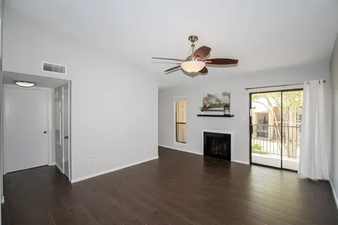 3300 Pebblebrook Drive 36 Seabrook TX 77586