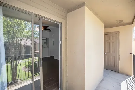 3300 Pebblebrook Drive 36 Seabrook TX 77586
