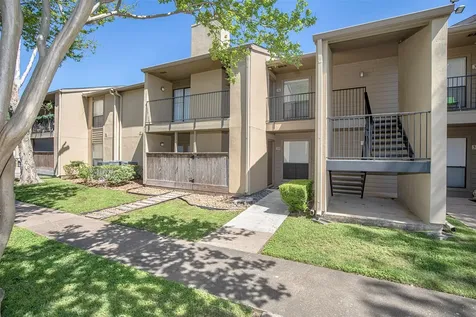 3300 Pebblebrook Drive 36 Seabrook TX 77586