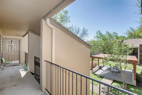 3300 Pebblebrook Drive 36 Seabrook TX 77586