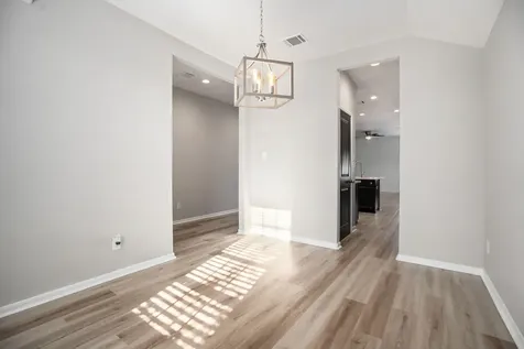 4027 Spurwing Lane Baytown TX 77521