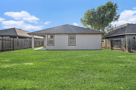 4027 Spurwing Lane Baytown TX 77521
