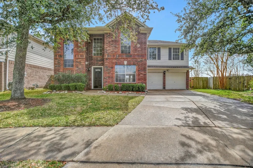 2939 Sailors Moon Drive Friendswood TX 77546