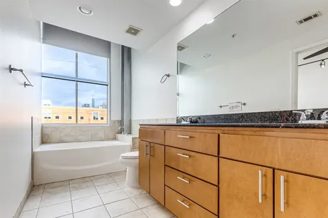 1312 Live Oak Street 223 Houston TX 77003