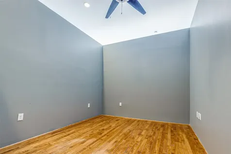 1312 Live Oak Street 223 Houston TX 77003