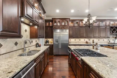 108 Mcgoey Circle The Woodlands TX 77384