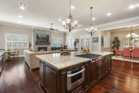108 Mcgoey Circle The Woodlands TX 77384