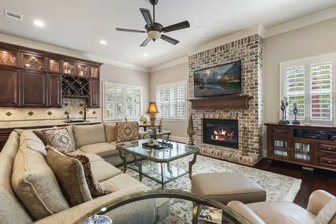 108 Mcgoey Circle The Woodlands TX 77384